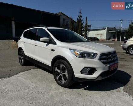 Форд Эскейп, объемом двигателя 1.5 л и пробегом 95 тыс. км за 14900 $, фото 1 на Automoto.ua