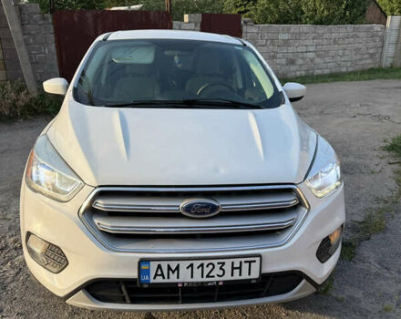 Форд Эскейп, объемом двигателя 2 л и пробегом 65 тыс. км за 12000 $, фото 2 на Automoto.ua