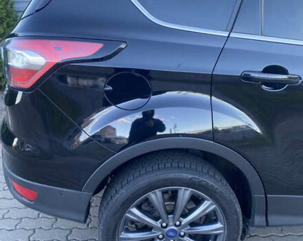 Форд Эскейп, объемом двигателя 2 л и пробегом 155 тыс. км за 15000 $, фото 7 на Automoto.ua