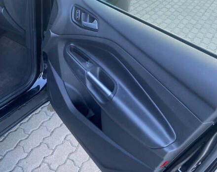 Форд Эскейп, объемом двигателя 2 л и пробегом 155 тыс. км за 15000 $, фото 29 на Automoto.ua