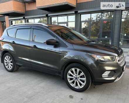 Форд Ескейп, об'ємом двигуна 2.5 л та пробігом 90 тис. км за 14700 $, фото 6 на Automoto.ua