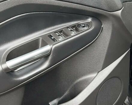 Форд Ескейп, об'ємом двигуна 2 л та пробігом 147 тис. км за 16900 $, фото 26 на Automoto.ua