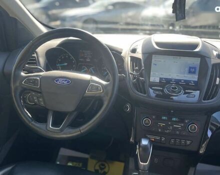 Форд Эскейп, объемом двигателя 2 л и пробегом 81 тыс. км за 16990 $, фото 9 на Automoto.ua