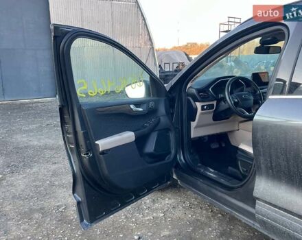 Форд Ескейп, об'ємом двигуна 2 л та пробігом 134 тис. км за 11400 $, фото 16 на Automoto.ua