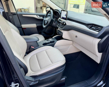 Форд Эскейп, объемом двигателя 2 л и пробегом 130 тыс. км за 15900 $, фото 13 на Automoto.ua