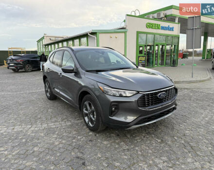 Форд Эскейп, объемом двигателя 2 л и пробегом 27 тыс. км за 23500 $, фото 3 на Automoto.ua