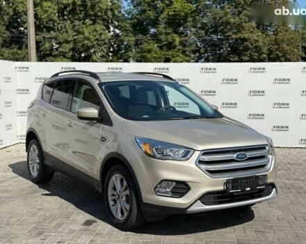 Форд Эскейп, объемом двигателя 1.5 л и пробегом 158 тыс. км за 9800 $, фото 1 на Automoto.ua