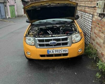 Желтый Форд Эскейп, объемом двигателя 2.5 л и пробегом 226 тыс. км за 4999 $, фото 7 на Automoto.ua