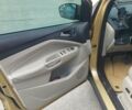 Желтый Форд Эскейп, объемом двигателя 2 л и пробегом 178 тыс. км за 9500 $, фото 4 на Automoto.ua