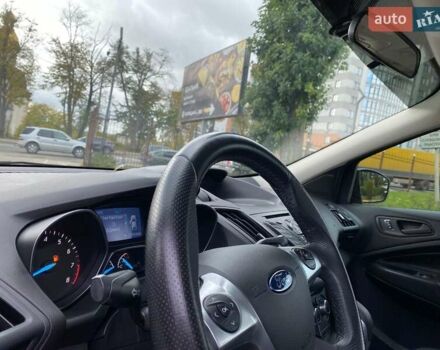 Желтый Форд Эскейп, объемом двигателя 2.49 л и пробегом 177 тыс. км за 9850 $, фото 48 на Automoto.ua