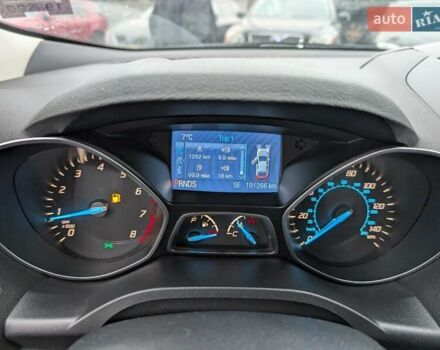 Желтый Форд Эскейп, объемом двигателя 1.6 л и пробегом 191 тыс. км за 8550 $, фото 27 на Automoto.ua