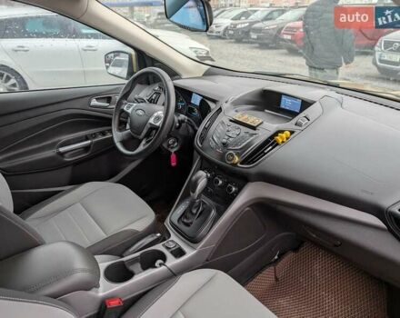 Желтый Форд Эскейп, объемом двигателя 1.6 л и пробегом 191 тыс. км за 8550 $, фото 40 на Automoto.ua