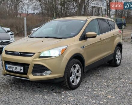 Желтый Форд Эскейп, объемом двигателя 1.6 л и пробегом 191 тыс. км за 8550 $, фото 2 на Automoto.ua