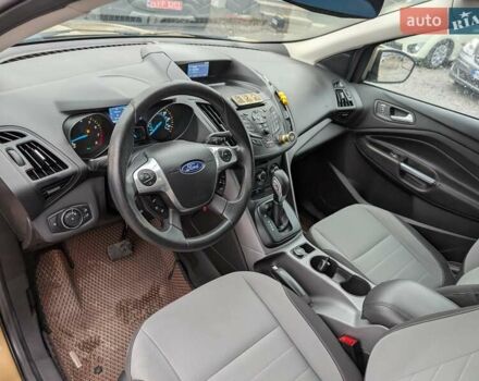 Желтый Форд Эскейп, объемом двигателя 1.6 л и пробегом 191 тыс. км за 8550 $, фото 23 на Automoto.ua