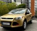 Желтый Форд Эскейп, объемом двигателя 2.5 л и пробегом 177 тыс. км за 9850 $, фото 1 на Automoto.ua