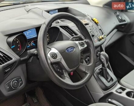 Желтый Форд Эскейп, объемом двигателя 1.6 л и пробегом 191 тыс. км за 8550 $, фото 28 на Automoto.ua