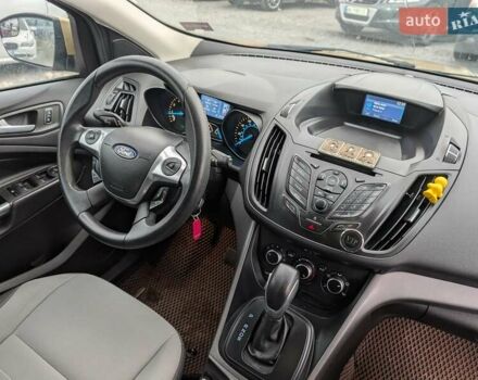 Желтый Форд Эскейп, объемом двигателя 1.6 л и пробегом 191 тыс. км за 8550 $, фото 43 на Automoto.ua