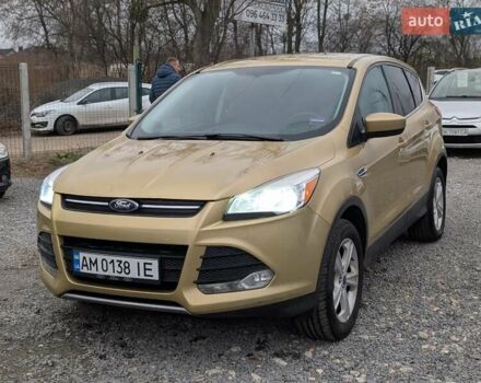 Желтый Форд Эскейп, объемом двигателя 1.6 л и пробегом 191 тыс. км за 8550 $, фото 1 на Automoto.ua