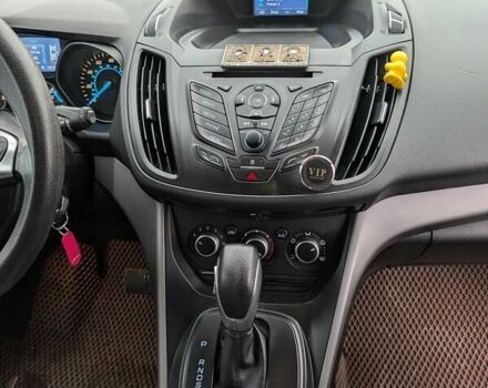 Желтый Форд Эскейп, объемом двигателя 1.6 л и пробегом 191 тыс. км за 8550 $, фото 47 на Automoto.ua