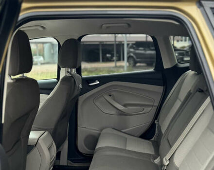 Жовтий Форд Ескейп, об'ємом двигуна 1.6 л та пробігом 272 тис. км за 9800 $, фото 14 на Automoto.ua