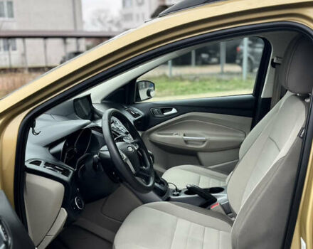 Жовтий Форд Ескейп, об'ємом двигуна 1.6 л та пробігом 272 тис. км за 9800 $, фото 13 на Automoto.ua