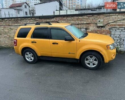 Жовтий Форд Ескейп, об'ємом двигуна 2.5 л та пробігом 226 тис. км за 4999 $, фото 1 на Automoto.ua