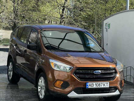 Форд Эскейп 2016 в Хмельницком на Automoto.ua Желтый Форд Эскейп, объемом двигателя 2.49 л и пробегом 88 тыс. км за 9999 $, фото 1 на Automoto.ua
