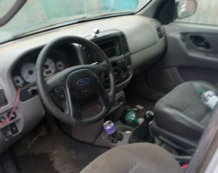 Серый Форд Эскейп, объемом двигателя 2 л и пробегом 170 тыс. км за 1500 $, фото 2 на Automoto.ua