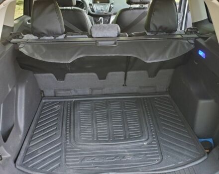 Сірий Форд Ескейп, об'ємом двигуна 1.6 л та пробігом 259 тис. км за 8900 $, фото 8 на Automoto.ua