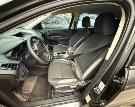 Серый Форд Эскейп, объемом двигателя 2.5 л и пробегом 250 тыс. км за 8700 $, фото 4 на Automoto.ua