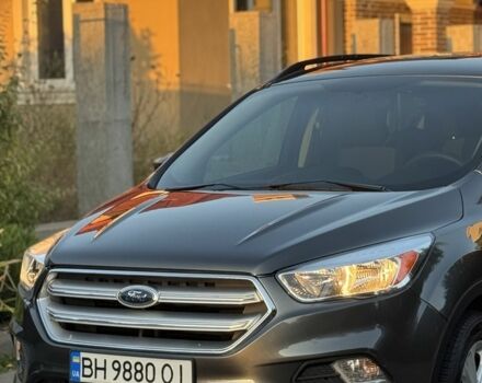 Серый Форд Эскейп, объемом двигателя 1.5 л и пробегом 125 тыс. км за 12800 $, фото 2 на Automoto.ua