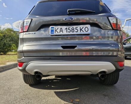 Серый Форд Эскейп, объемом двигателя 2 л и пробегом 79 тыс. км за 14780 $, фото 2 на Automoto.ua