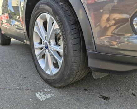 Серый Форд Эскейп, объемом двигателя 2 л и пробегом 79 тыс. км за 14780 $, фото 6 на Automoto.ua