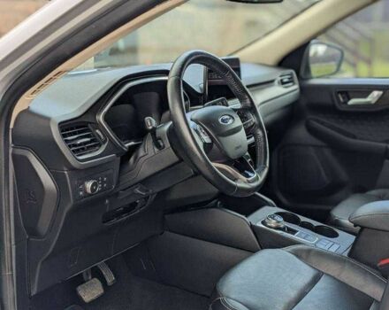 Серый Форд Эскейп, объемом двигателя 2.5 л и пробегом 119 тыс. км за 15000 $, фото 3 на Automoto.ua