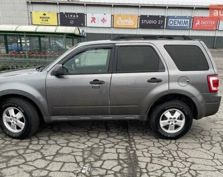 Серый Форд Эскейп, объемом двигателя 2.97 л и пробегом 154 тыс. км за 9000 $, фото 4 на Automoto.ua