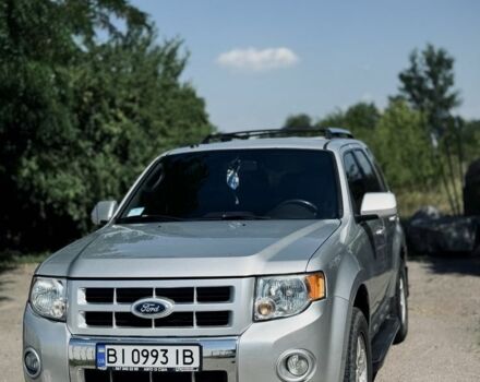 Серый Форд Эскейп, объемом двигателя 3 л и пробегом 218 тыс. км за 9000 $, фото 1 на Automoto.ua