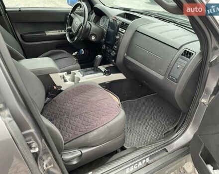 Серый Форд Эскейп, объемом двигателя 2.97 л и пробегом 154 тыс. км за 9000 $, фото 22 на Automoto.ua