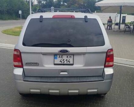 Серый Форд Эскейп, объемом двигателя 2.5 л и пробегом 338 тыс. км за 8500 $, фото 4 на Automoto.ua