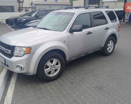 Серый Форд Эскейп, объемом двигателя 2.5 л и пробегом 338 тыс. км за 8500 $, фото 6 на Automoto.ua