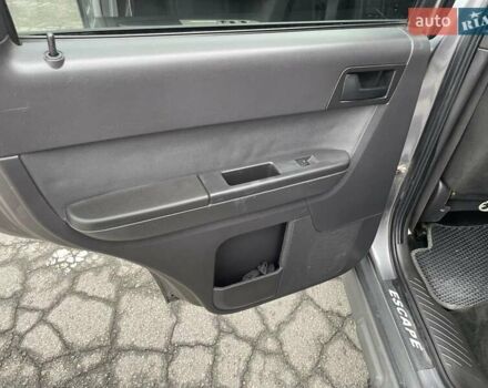 Серый Форд Эскейп, объемом двигателя 2.97 л и пробегом 154 тыс. км за 9000 $, фото 19 на Automoto.ua