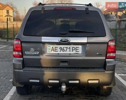 Серый Форд Эскейп, объемом двигателя 3 л и пробегом 208 тыс. км за 8700 $, фото 4 на Automoto.ua