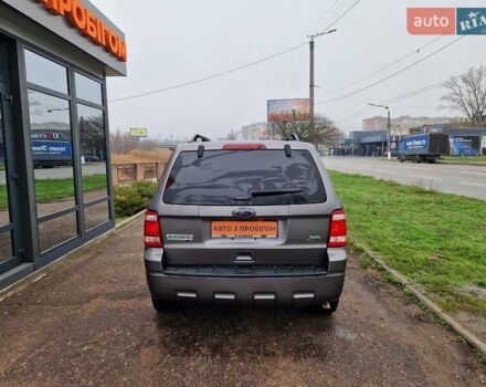 Серый Форд Эскейп, объемом двигателя 2.97 л и пробегом 210 тыс. км за 8500 $, фото 4 на Automoto.ua