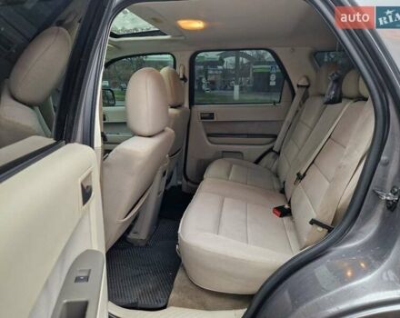 Серый Форд Эскейп, объемом двигателя 2.97 л и пробегом 210 тыс. км за 8500 $, фото 7 на Automoto.ua