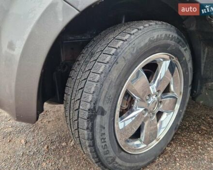 Серый Форд Эскейп, объемом двигателя 2.97 л и пробегом 210 тыс. км за 8500 $, фото 17 на Automoto.ua