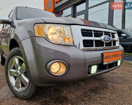 Серый Форд Эскейп, объемом двигателя 2.97 л и пробегом 210 тыс. км за 8500 $, фото 18 на Automoto.ua