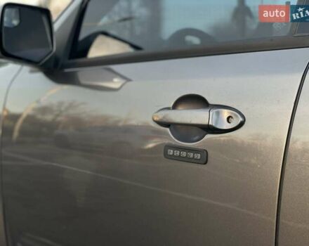 Серый Форд Эскейп, объемом двигателя 3 л и пробегом 208 тыс. км за 8700 $, фото 12 на Automoto.ua