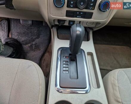 Серый Форд Эскейп, объемом двигателя 2.97 л и пробегом 210 тыс. км за 8500 $, фото 13 на Automoto.ua