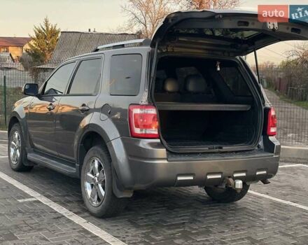 Серый Форд Эскейп, объемом двигателя 3 л и пробегом 208 тыс. км за 8700 $, фото 11 на Automoto.ua