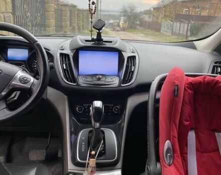 Серый Форд Эскейп, объемом двигателя 2 л и пробегом 240 тыс. км за 11000 $, фото 6 на Automoto.ua