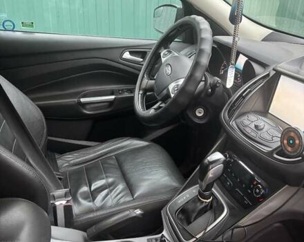 Серый Форд Эскейп, объемом двигателя 1.6 л и пробегом 220 тыс. км за 8200 $, фото 2 на Automoto.ua